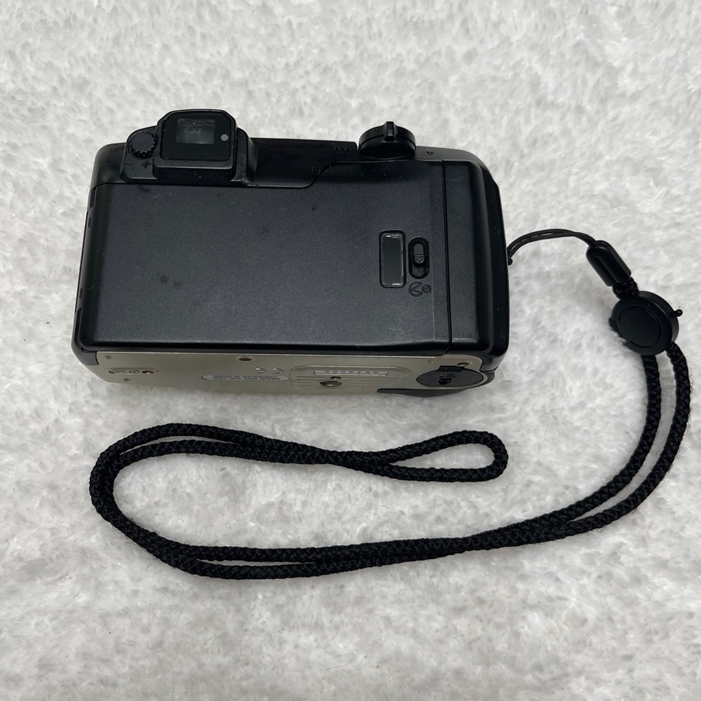 Pentax IQZoom 105G 35mm Point & Shoot Film Camera - Case - UNTESTED - Picture 2 of 2
